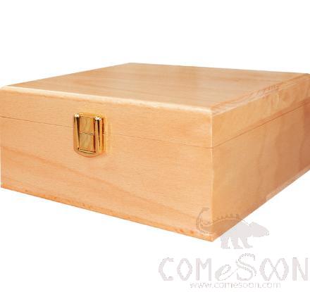 Shoe Shine Box,
Beech Wood,
19*16*8.7Cm