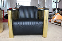 Tom cat chair