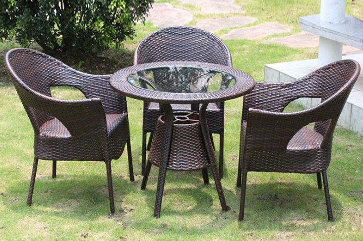 Outdoor table and chair,bold metal frame + PE rattan + tempered glass,φ80*72cm