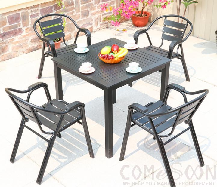 Outdoor plastic wood table and chair