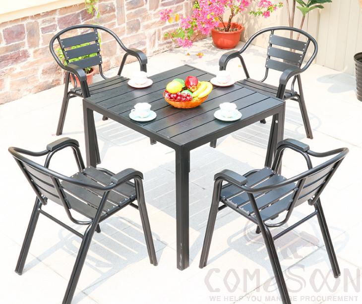Outdoor plastic wood table and chair