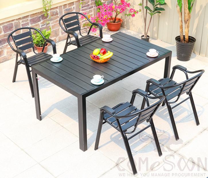 Outdoor plastic wood table and chair