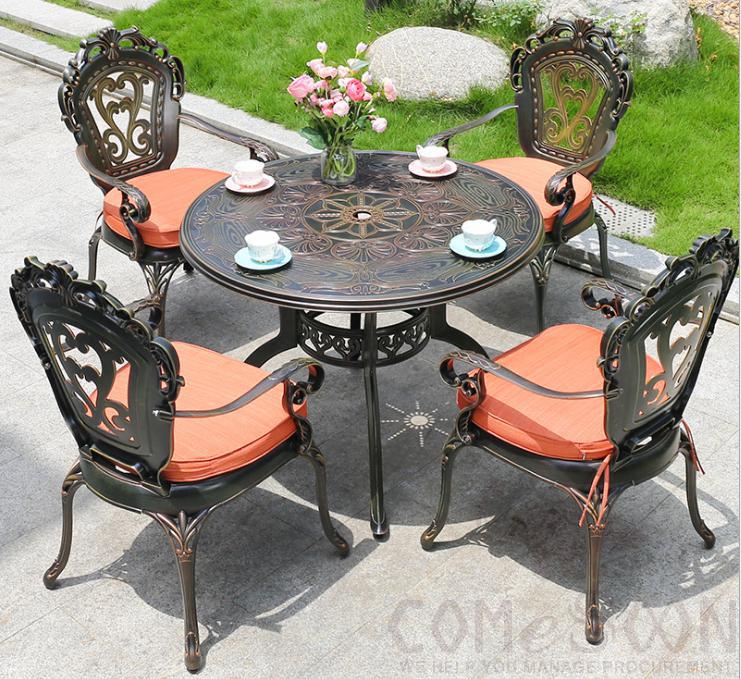 Outdoor aluminum tables and chairs