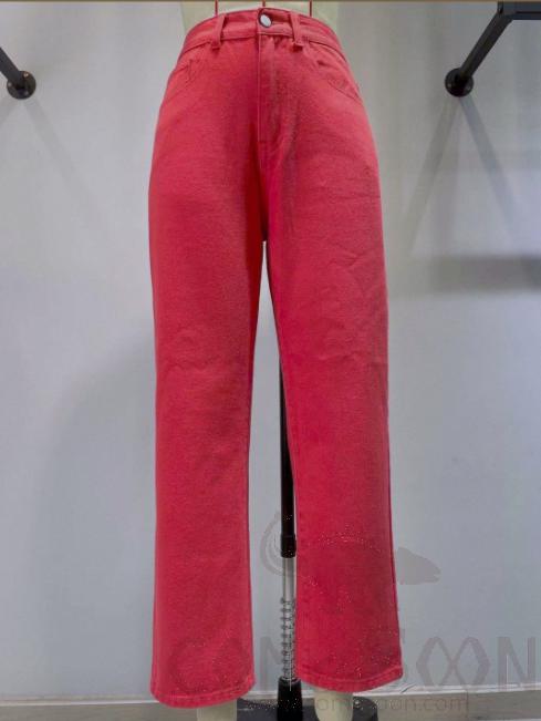 Red Jeans-Female