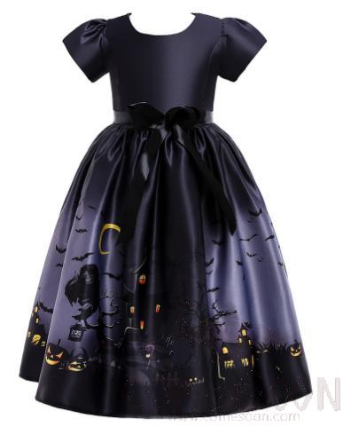 The witch suit ，Halloween