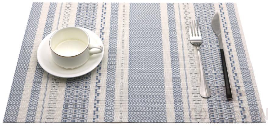 Pvc Placemat, Light Blue Jacquard
White With Bright Silk