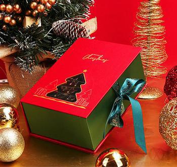 Christmas Story Red Gift Box，L19*W13*H7.5cm