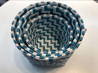 Three-Piece Round Basket-Dark Green,PP+PE,Small:L12*W12*H12cm
Medium:L14*W14*H13cm
Large:L16*W16*H14cm