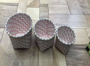 Three-Piece Round Basket-Light Pink,PP,Small:12*12*12cm
Medium:14*14*13cm
Large:16*16*14cm