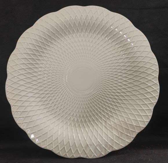 1501 Series-12&quot; Marriott Mesh Lotus Plate - Gloss White