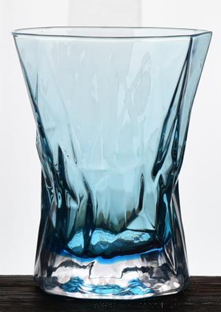 BAER Crystal Cyclone Mug, 320ml, Height: 10.4cm
Caliber: 8.3cm Base: 6.7cm
