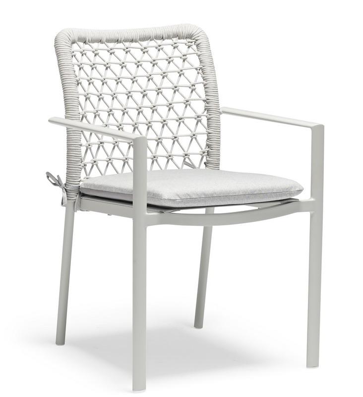Club dinning chair  