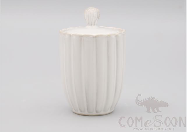 Chrysanthemum Large Sealed Jar, White, 7.25&quot;, 500ml