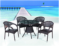 Rattan table and chair