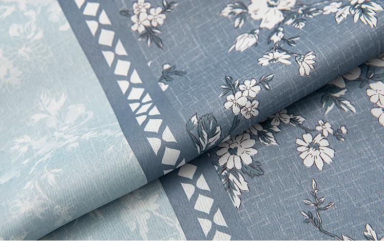 Stitching small flower curtain fabric