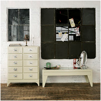 Metal chest of drawers